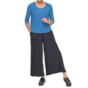 NEW TULIP CLOTHING bowen pullover sweater in azure